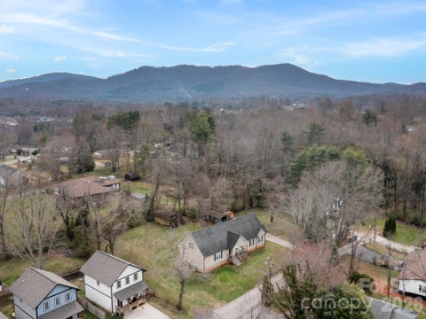 Photo of 28 Chapel Park Road, Asheville, NC 28803 (MLS # 4417215)