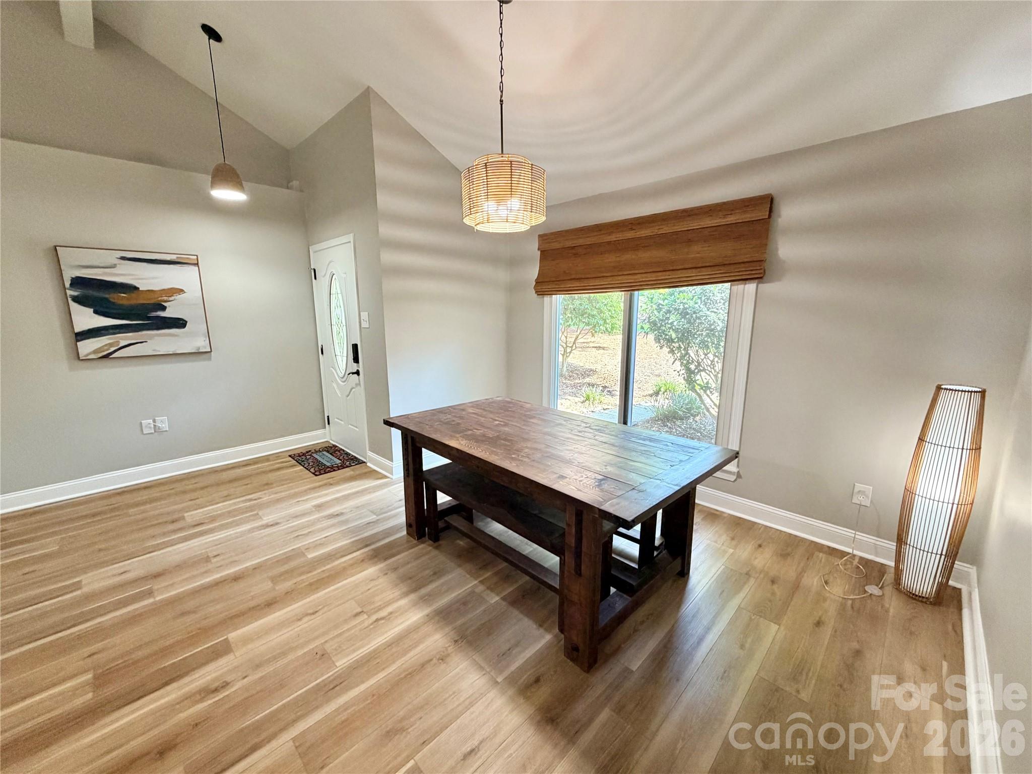 6836 Pin Oak Court