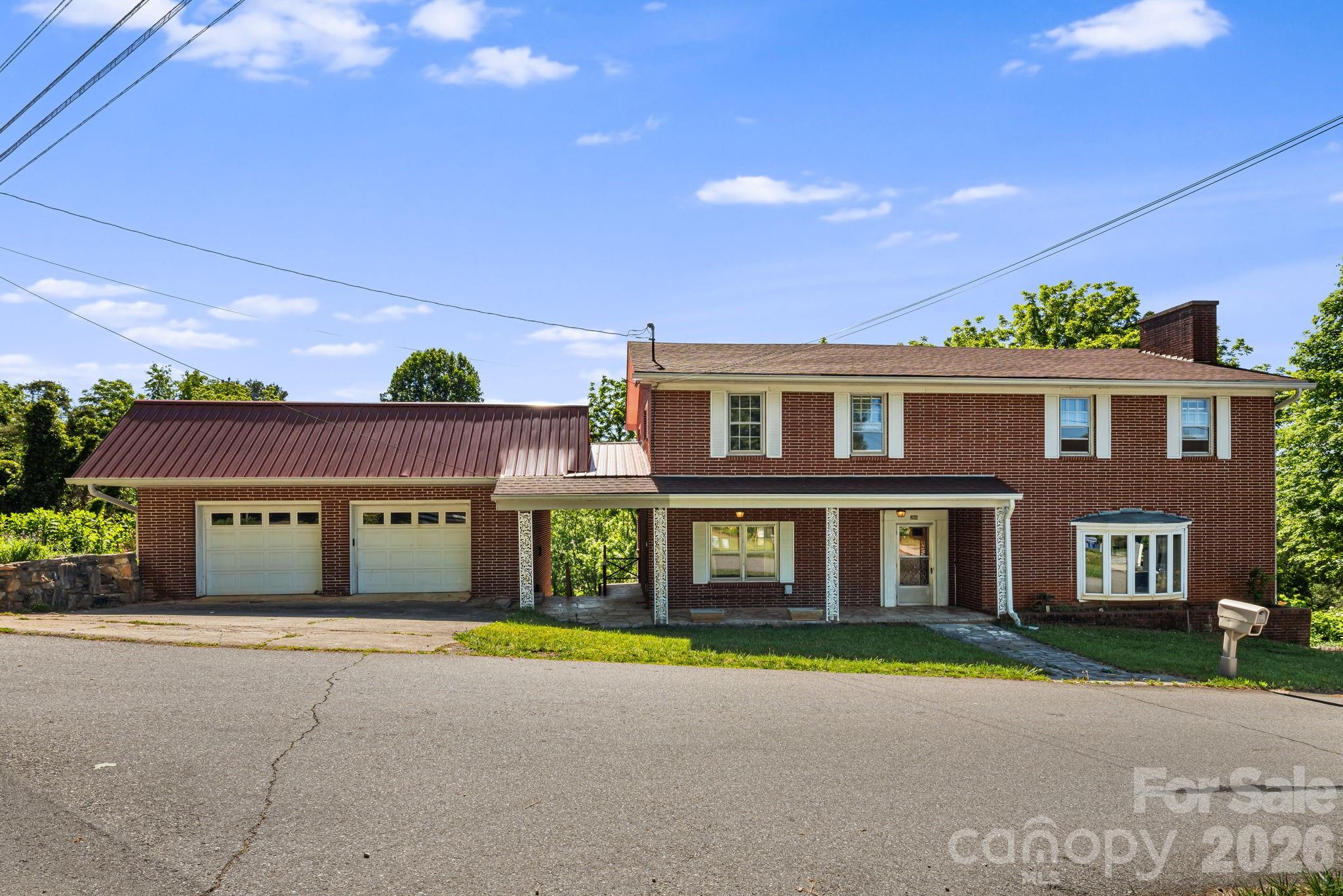 Welcome to 284 Chestnut Street!