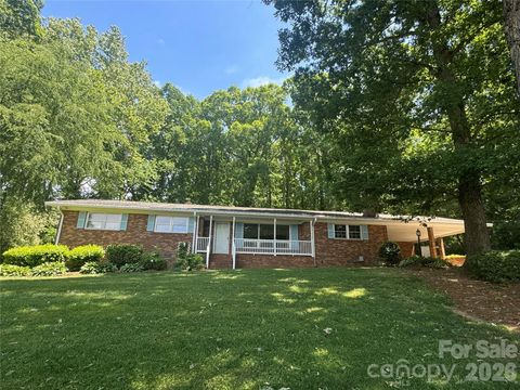 Photo of 1023 Autumn Lane, New London, NC 28127 (MLS # 4344273)