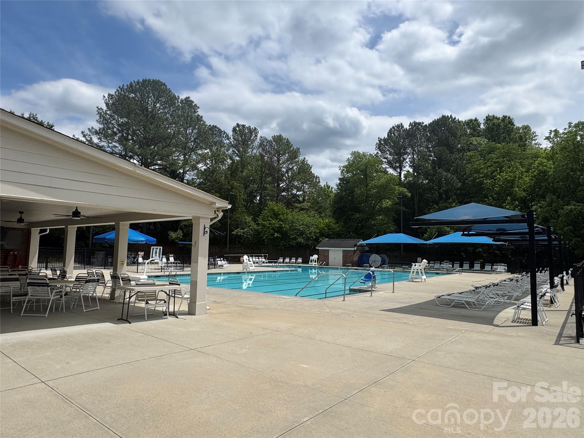 2506 Winding Oak Drive