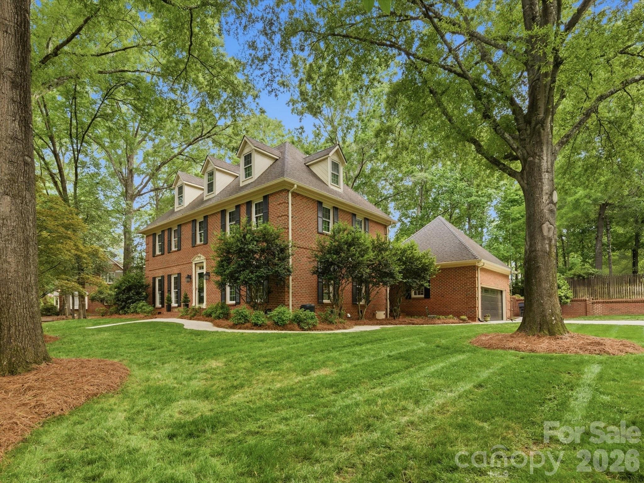 2506 Winding Oak Drive