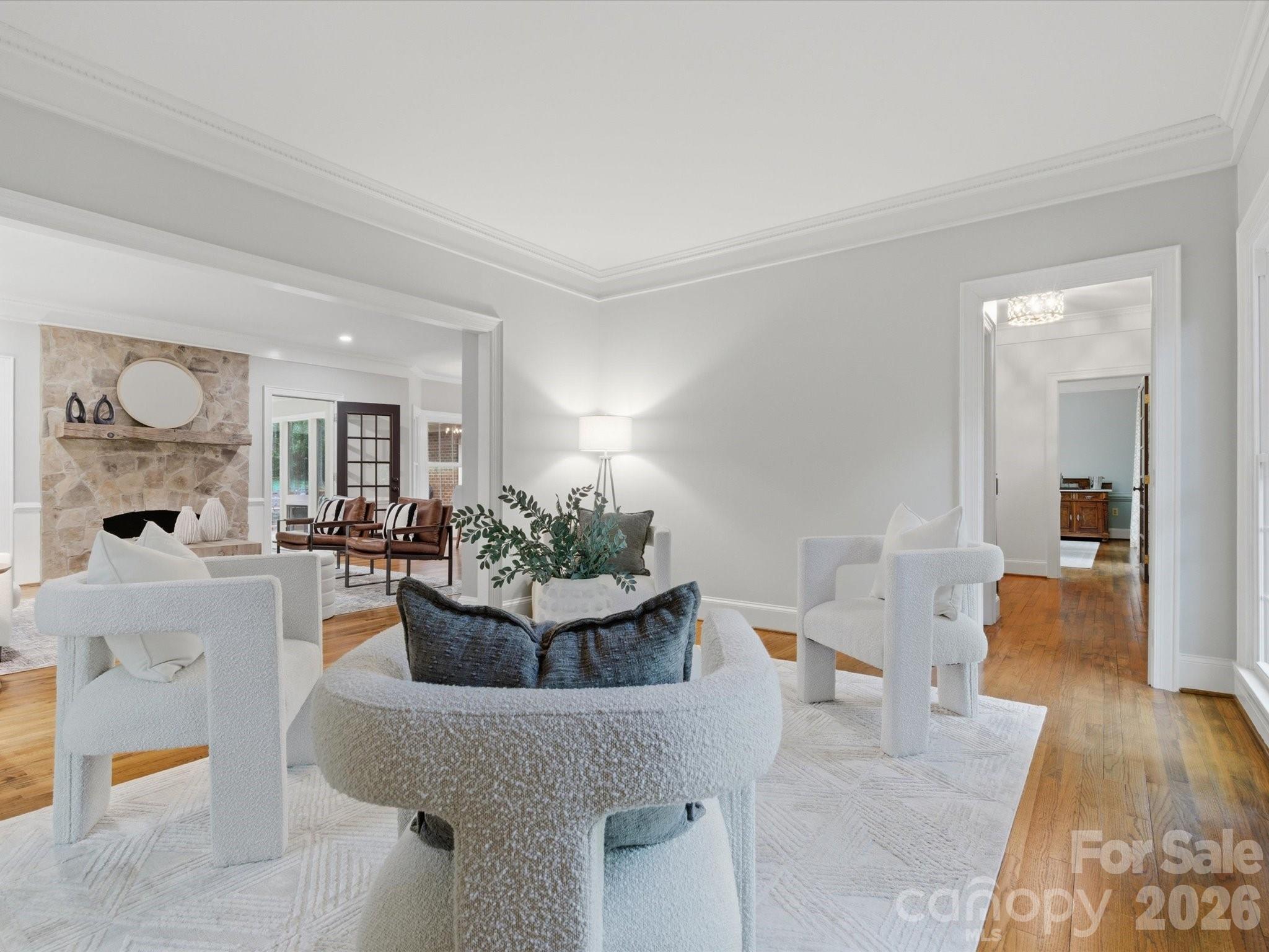2506 Winding Oak Drive