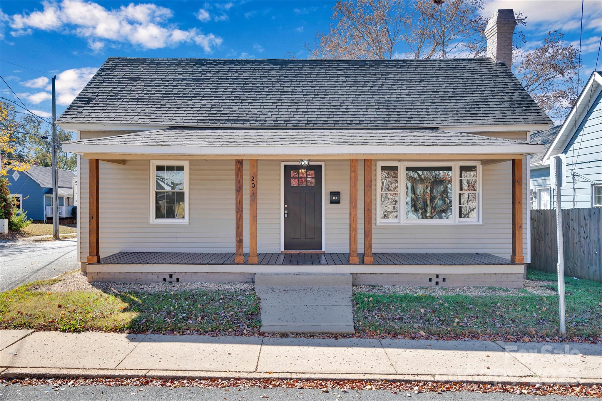 201 W Mccubbins Street