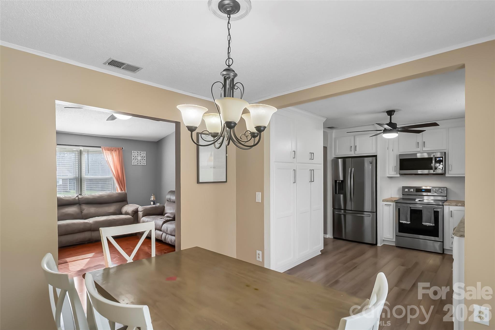 1757 Castlewood Court