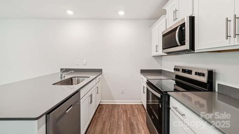 5908 Faron Way Charlotte NC 28262