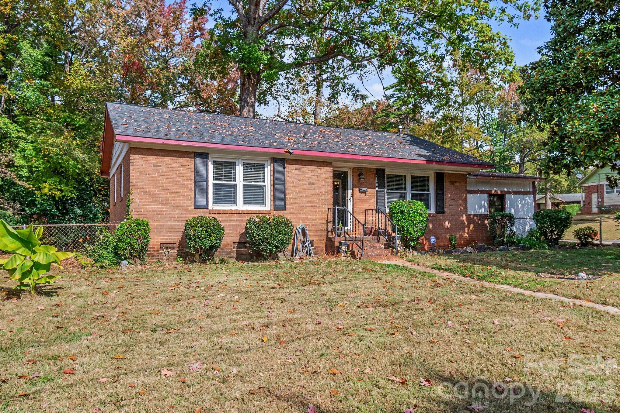2800 Parkmont Drive