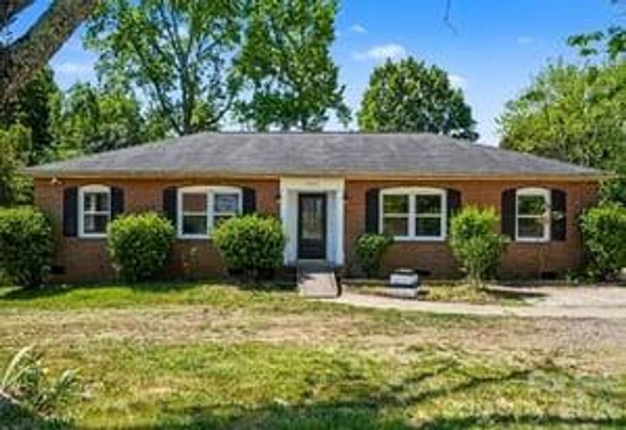“Welcome to 7040 Idlewood Rd, where thoughtful updates and inviting spaces make this home move-in ready. Recent improvements include brand-new flooring throughout and a newly replaced railing—perfect for relaxing, entertaining, or enjoying the outdoors. Inside, you’ll find a comfortable layout filled with natural light, creating a warm and welcoming atmosphere. The home has been well maintained and updated prior to listing, offering both style and peace of mind for its next owner. Conveniently located with easy access to shopping, dining, and everyday amenities, this property combines comfort and practicality.