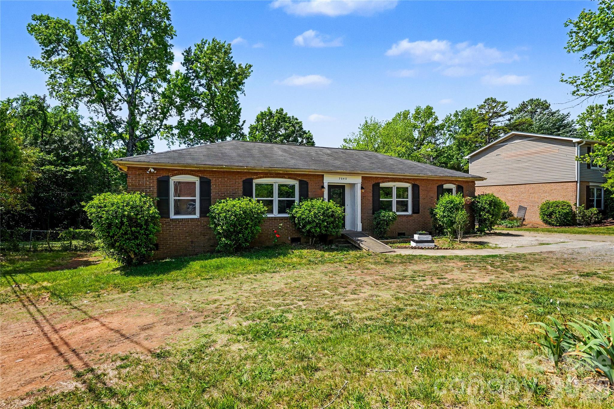 7040 Idlewild Road