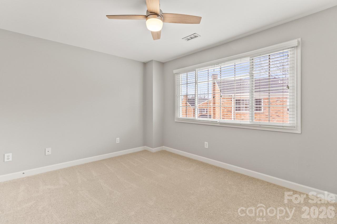 Williamsburg on Commonwealth - Residential