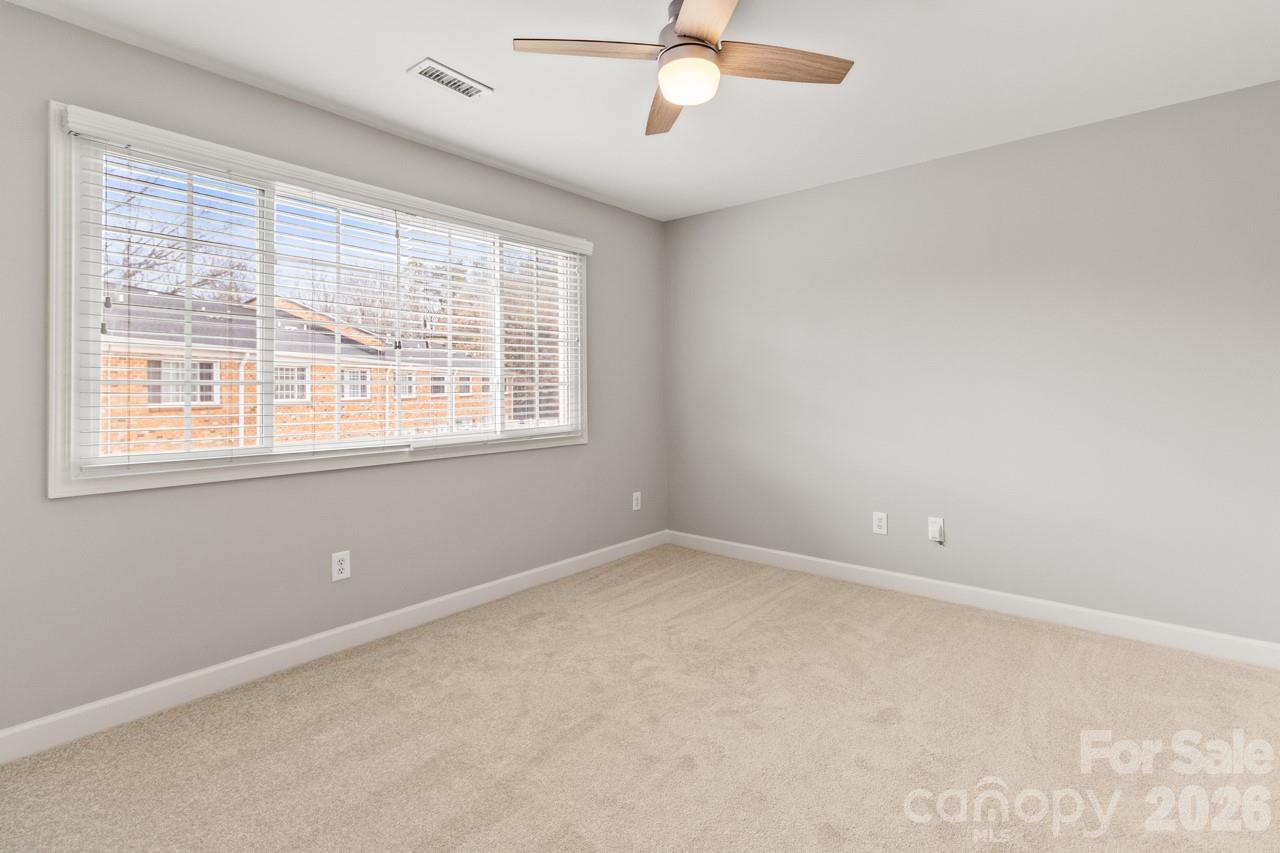 Williamsburg on Commonwealth - Residential