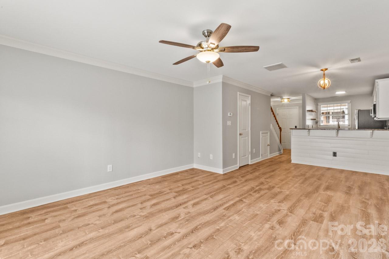 Williamsburg on Commonwealth - Residential