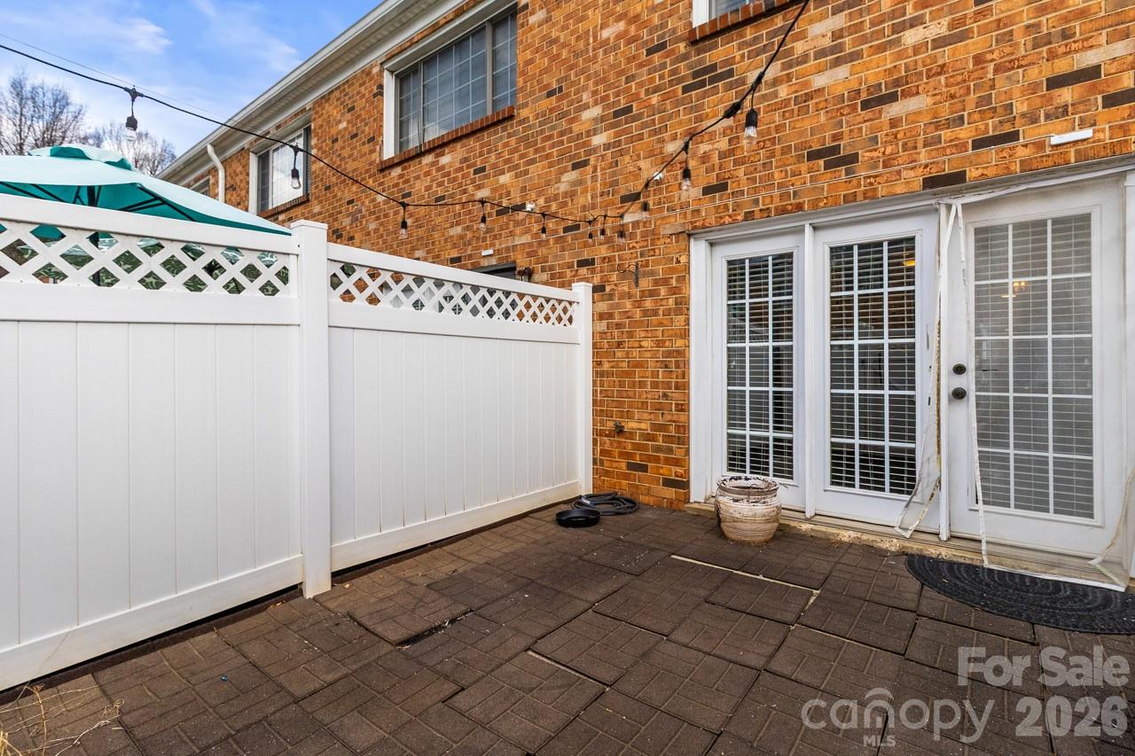 Williamsburg on Commonwealth - Residential