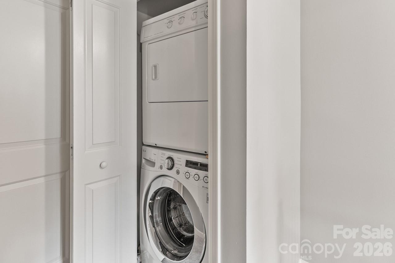 Williamsburg on Commonwealth - Residential