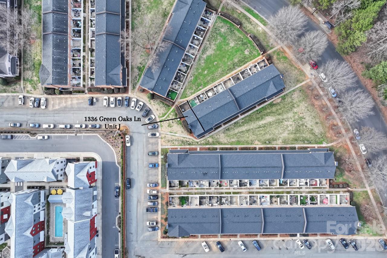 Williamsburg on Commonwealth - Residential