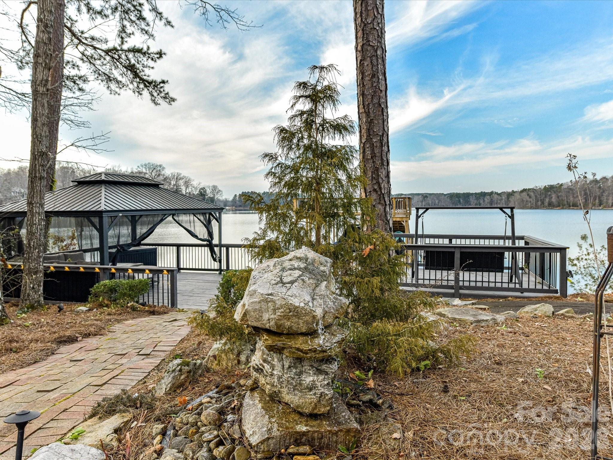 Mountain Point - Residential