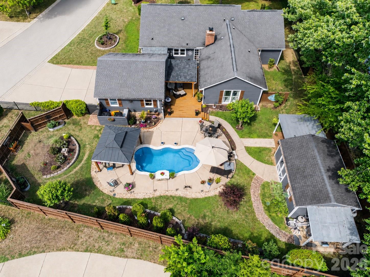 7319 Chatterbird Court