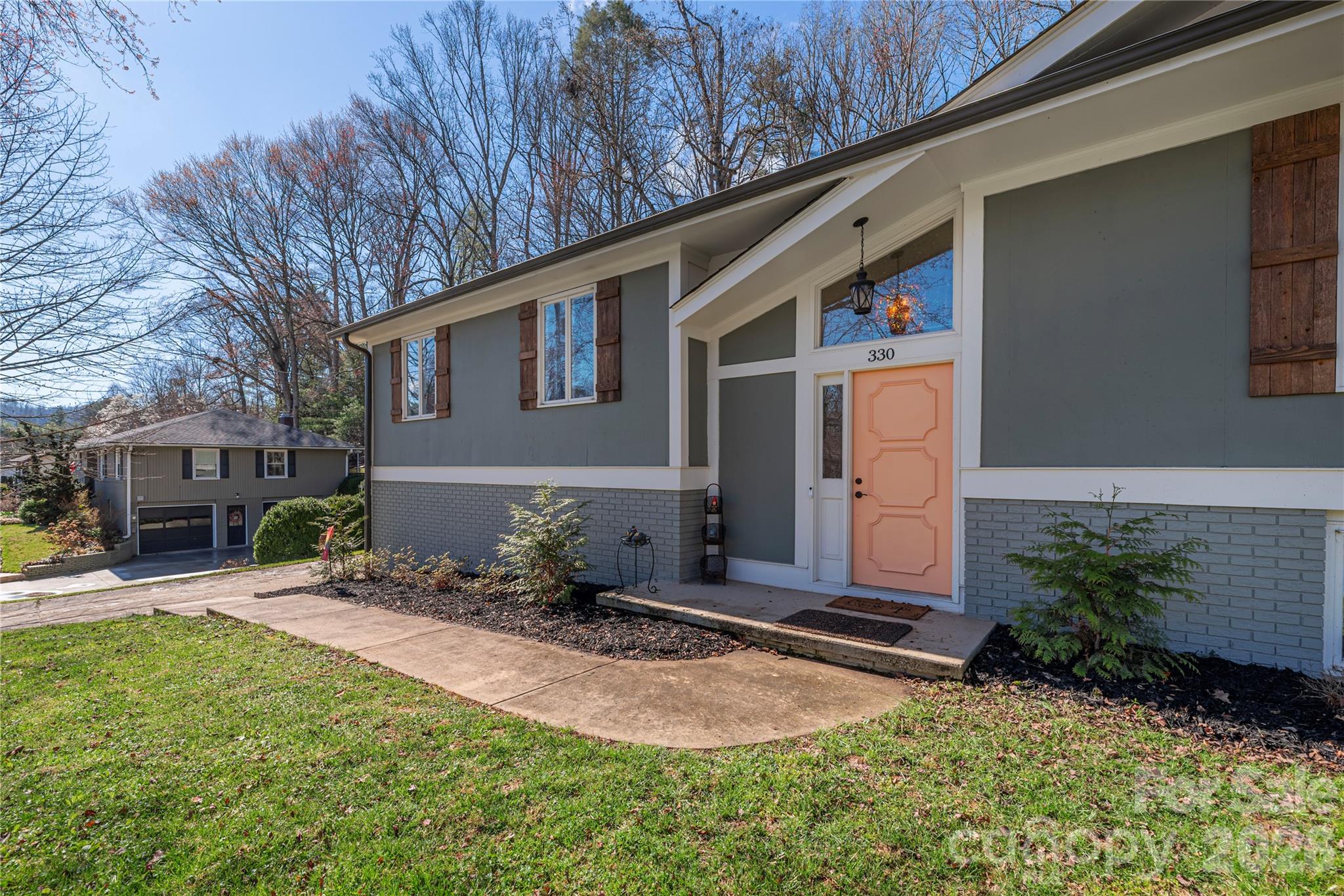330 Woody Lane