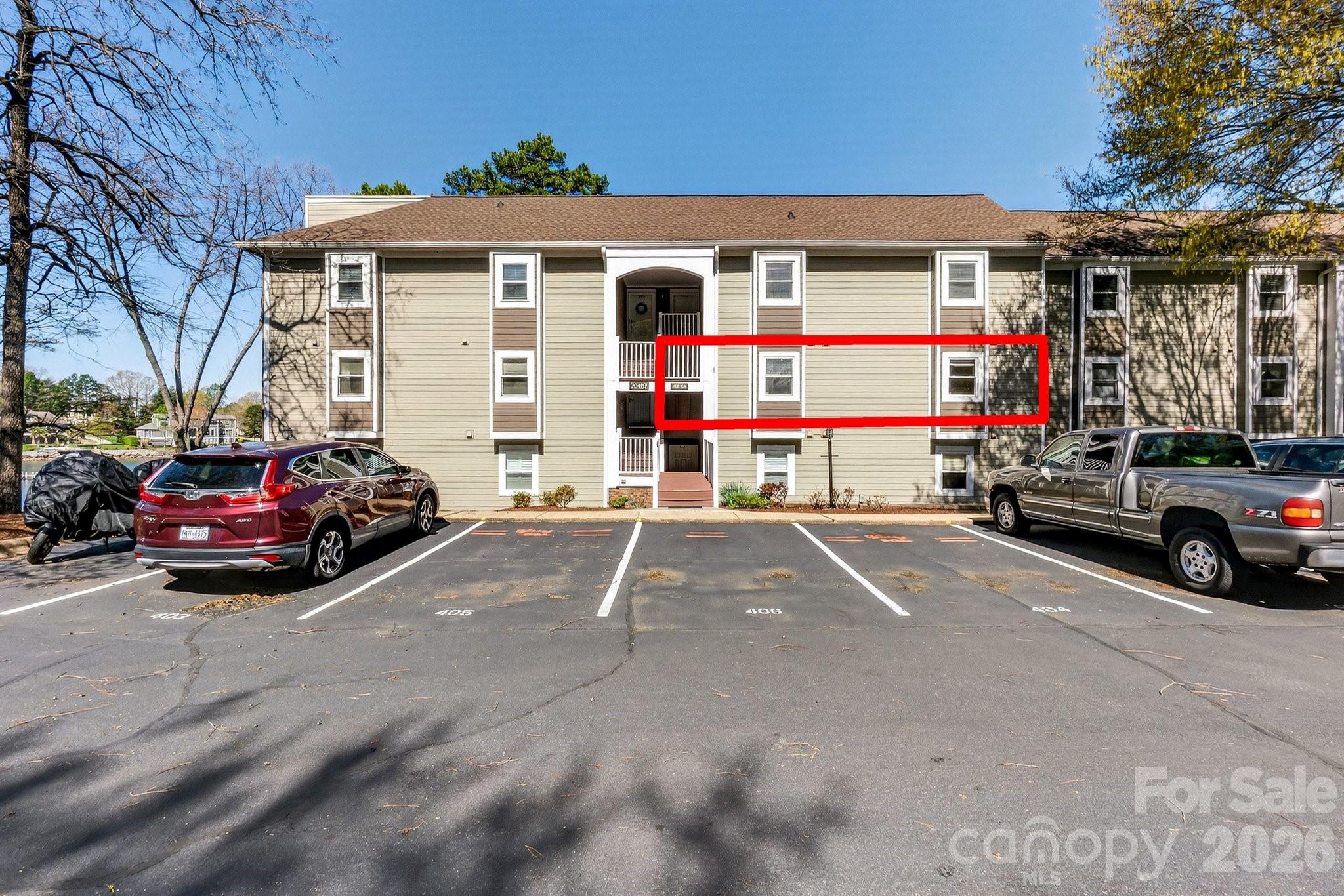 20407 Harborgate Court 404