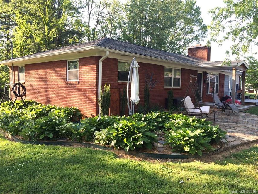 Beautiful well maintained home perfect for entertaining.  3 bedroom, 1.5 bath, great kitchen for gathering, living room complete with gas fireplace and hard wood floors.  Sunroom big enough for large table and enough room for chairs to enjoy coffee or reading or better yet both.  Sunroom leads to a deck perfect for grilling. Large front and back yards with a combination of sun and shade.  Come see this great home.