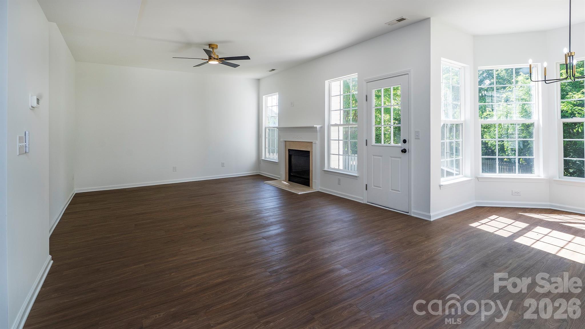 Davis Ridge - Residential