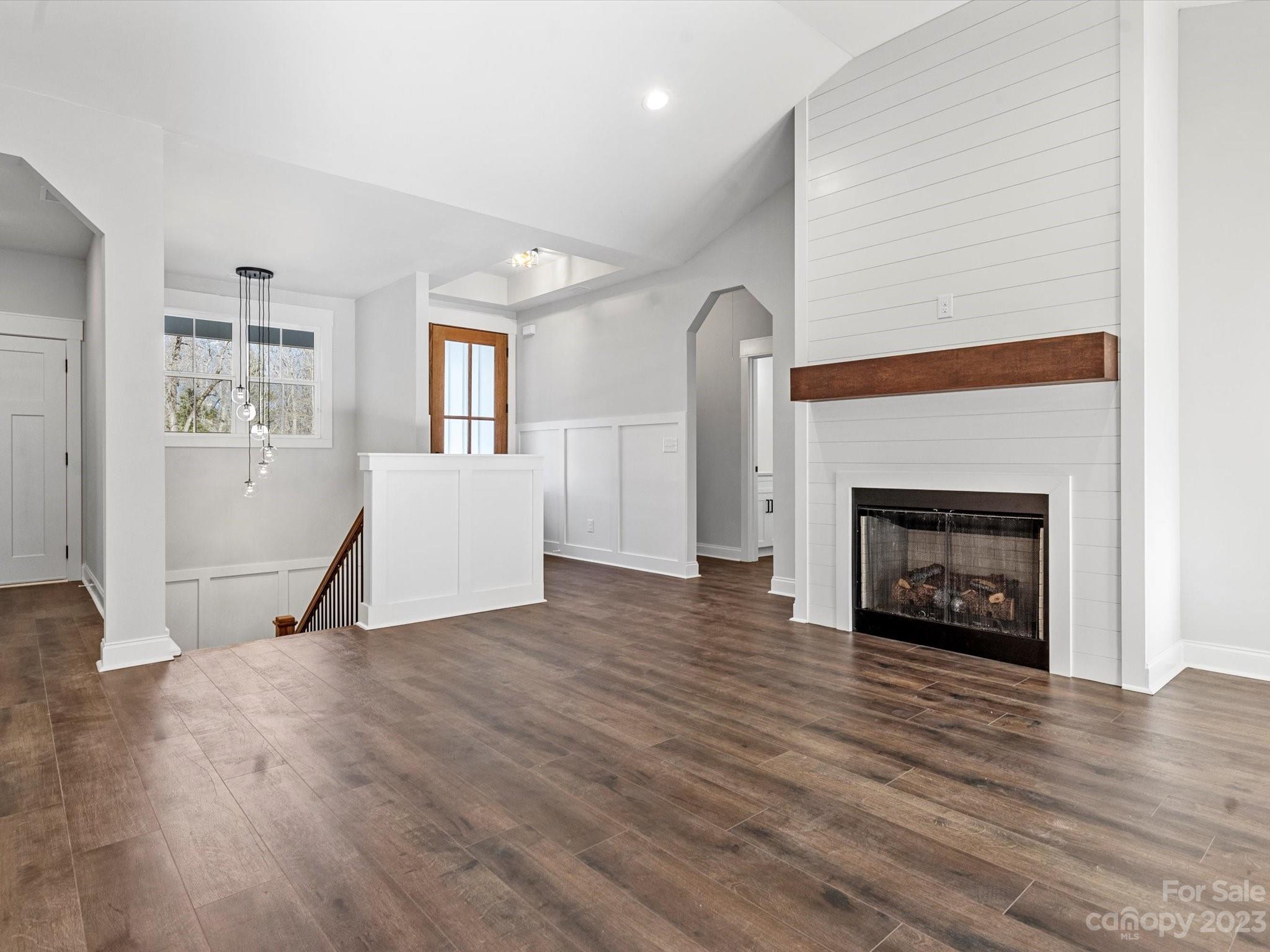 Magnolia - Residential