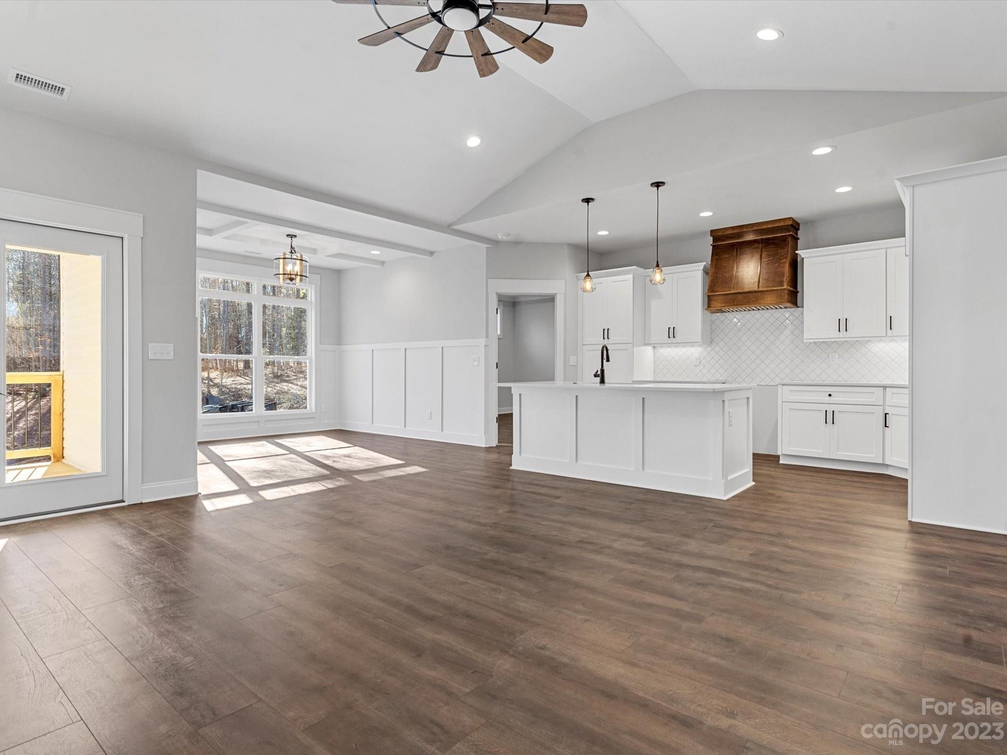 Magnolia - Residential