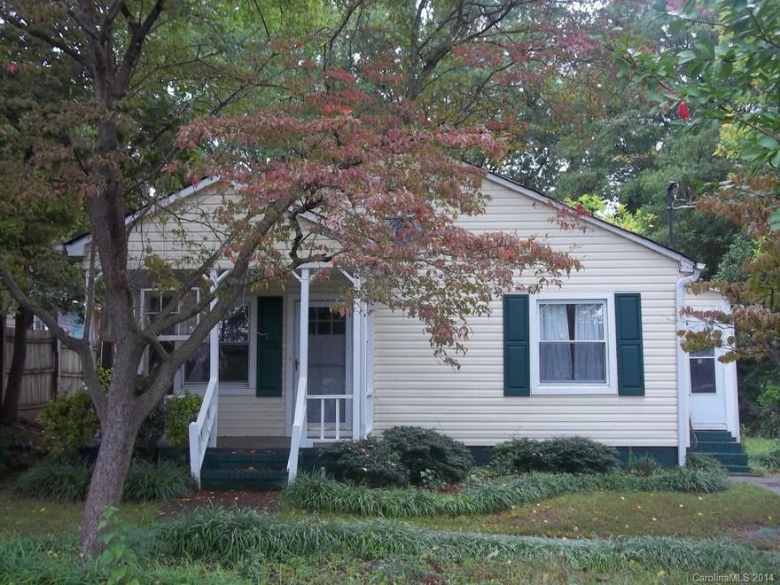 BACK ON MARKET thus REDUCED $20K & READY for CASH OFFERS! INVESTORS MUST SEE if wanting a solid rental. Cute cottage style 2/1,  Renovated but needing finishing touches. Open floor plan, landscaped front yard, new wood and tiled floors, freshly painted, new replacement windows, New ROOF, HVAC, WATER heater, NEW deck to enjoy your backyard & outdoor living space, some new pipes, renovated bathroom including fixtures, tub, toilet, etc. Call LA for questions and to submit offers.