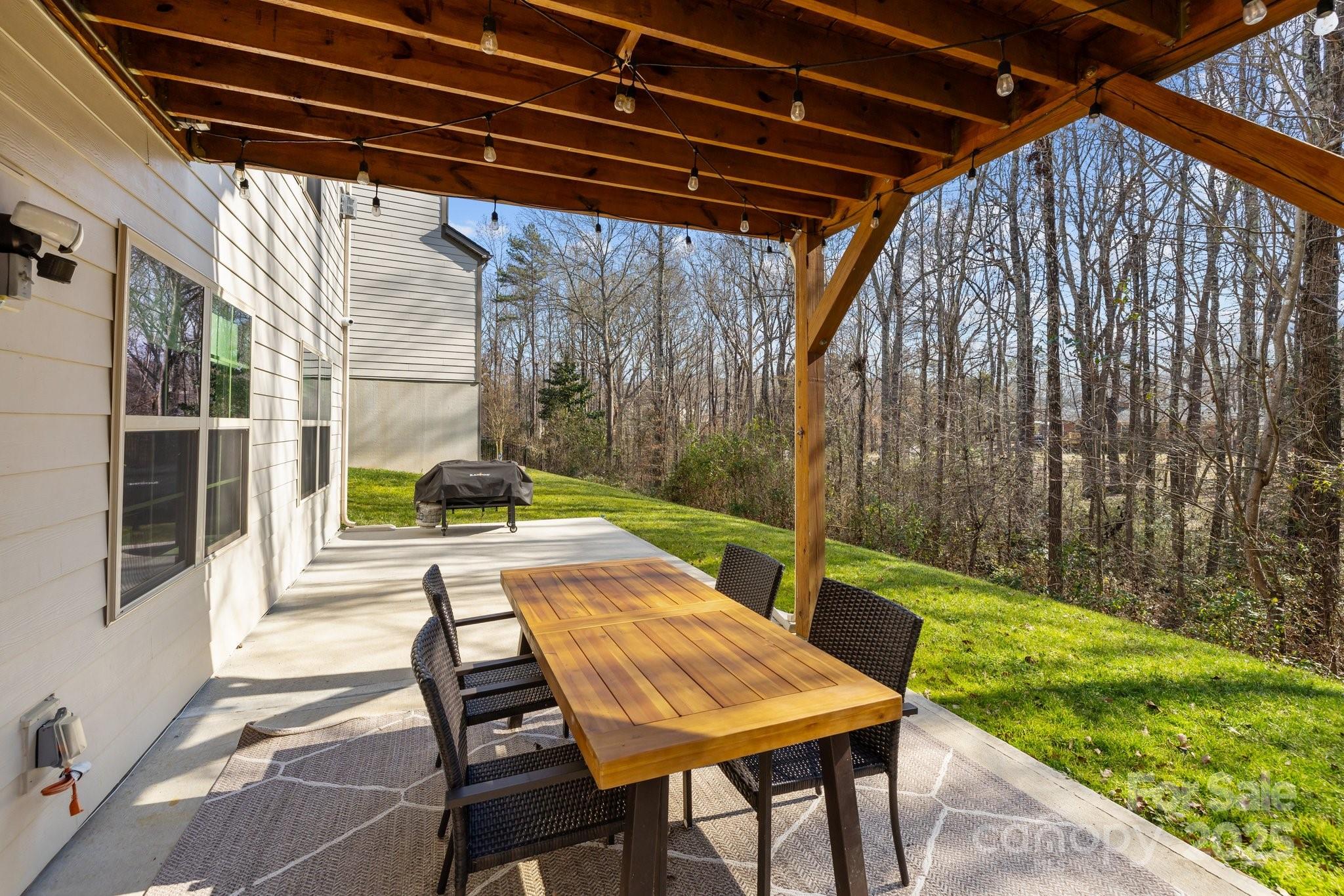 Oakland Pointe - Residential