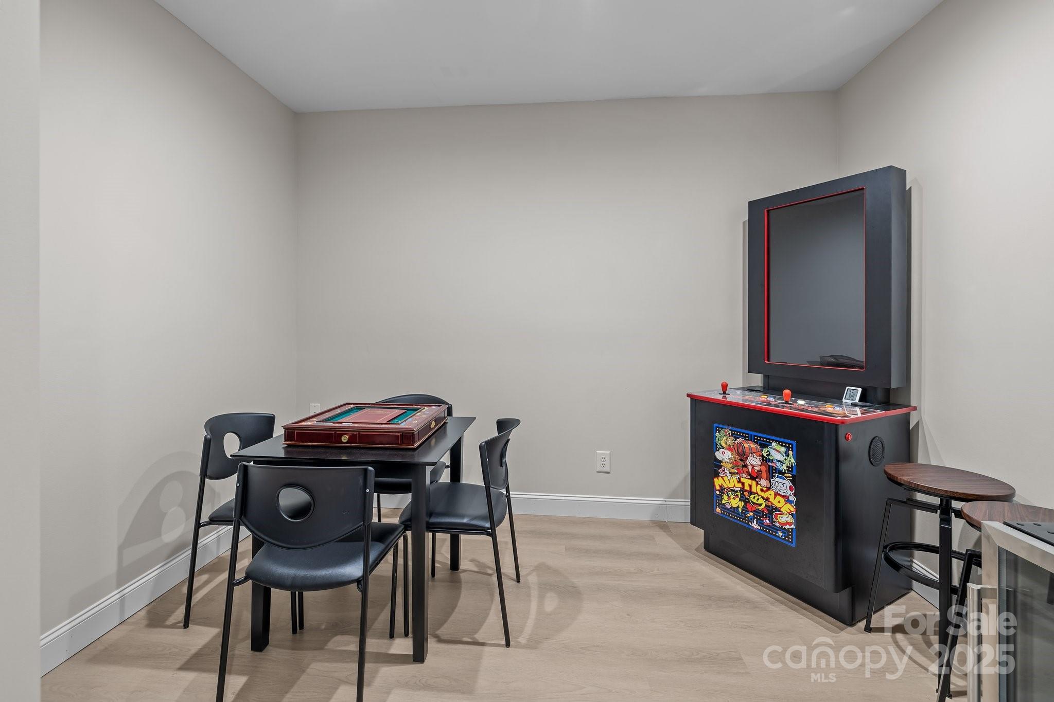 Oakland Pointe - Residential