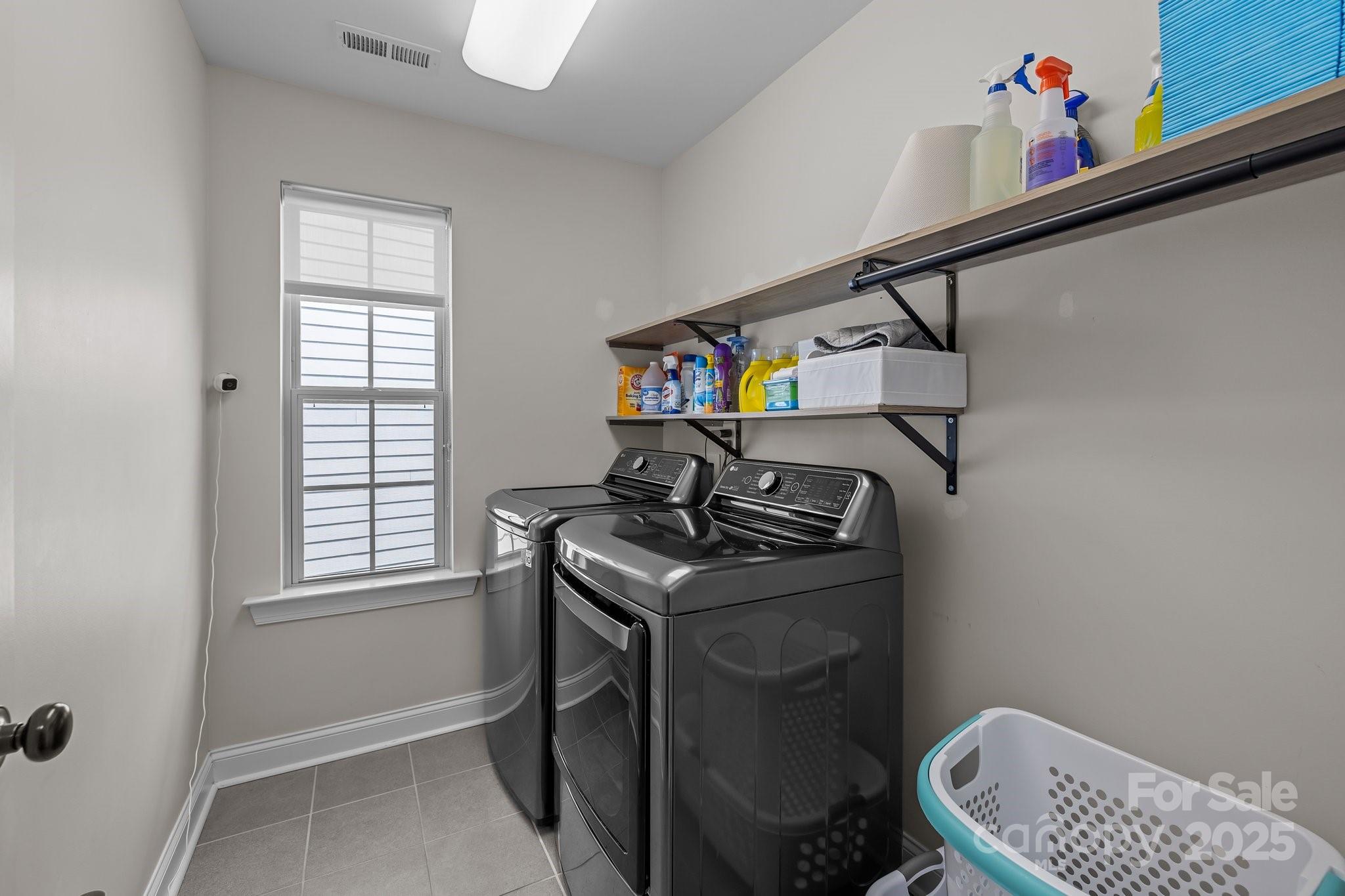 Oakland Pointe - Residential