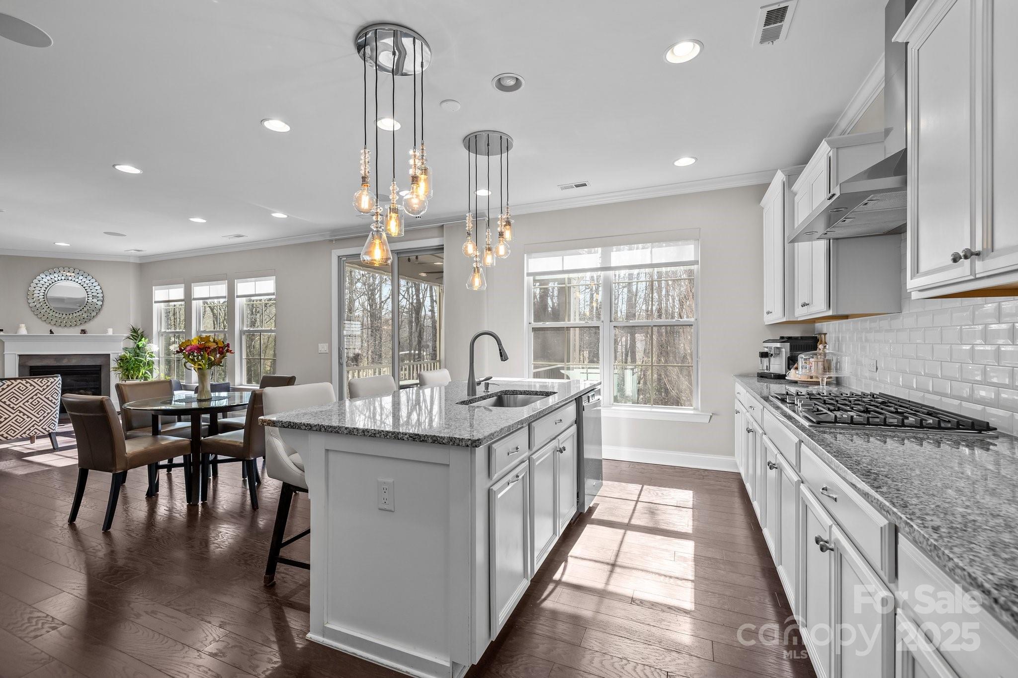 Oakland Pointe - Residential