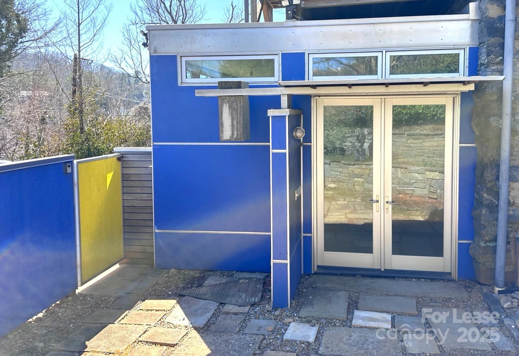 130C Biltmore Avenue