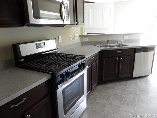 Autumn Cove At Lake Wylie - Residential