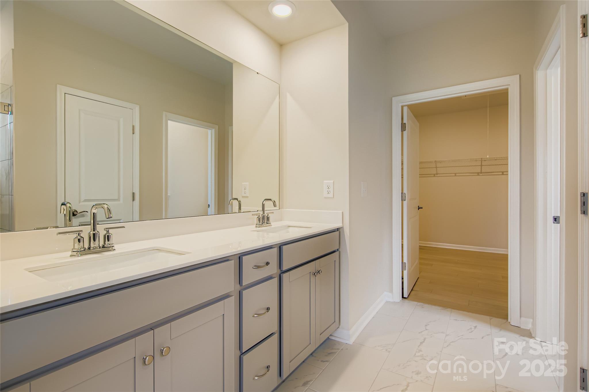 Roselyn - Residential