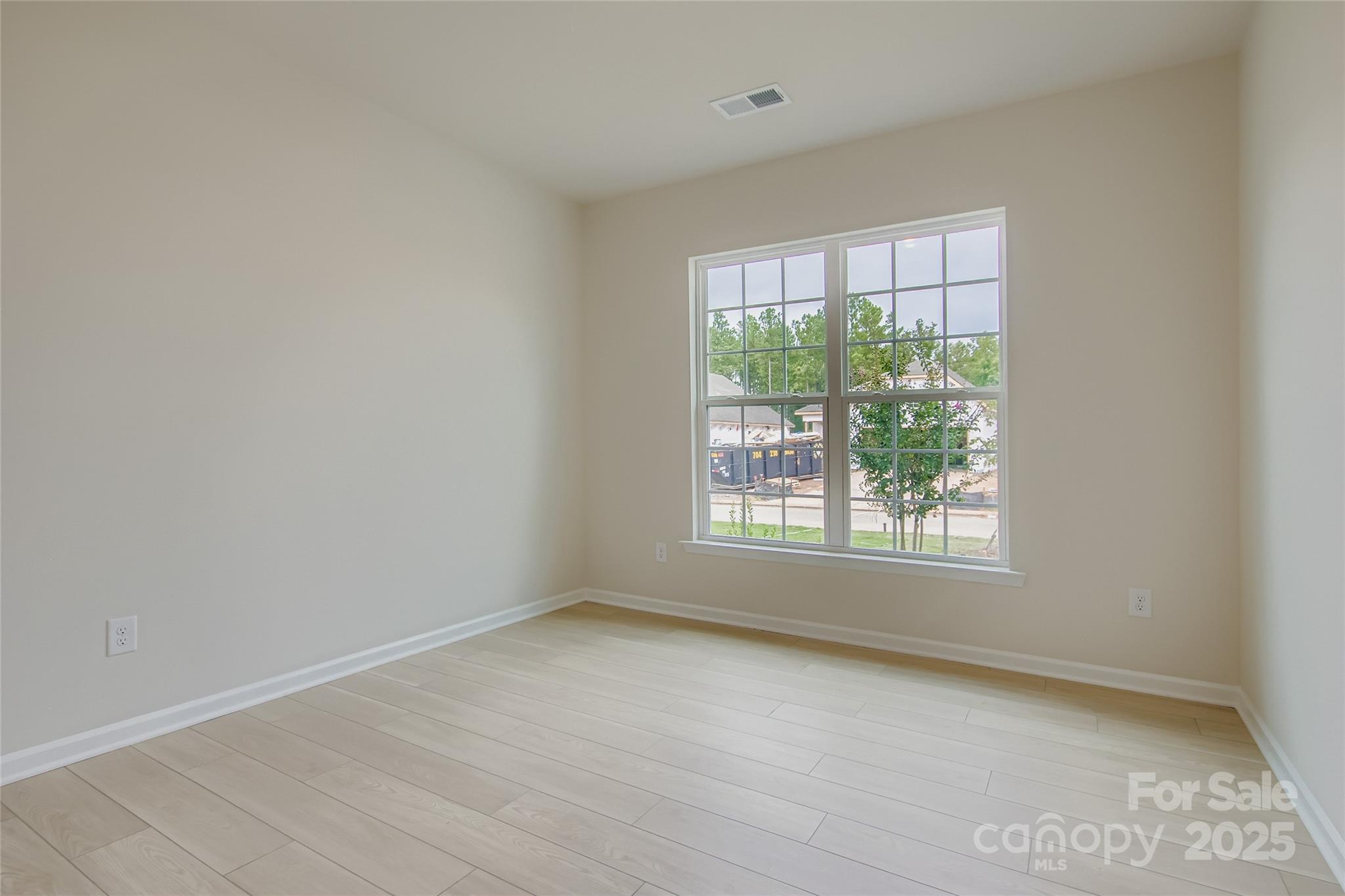 Roselyn - Residential