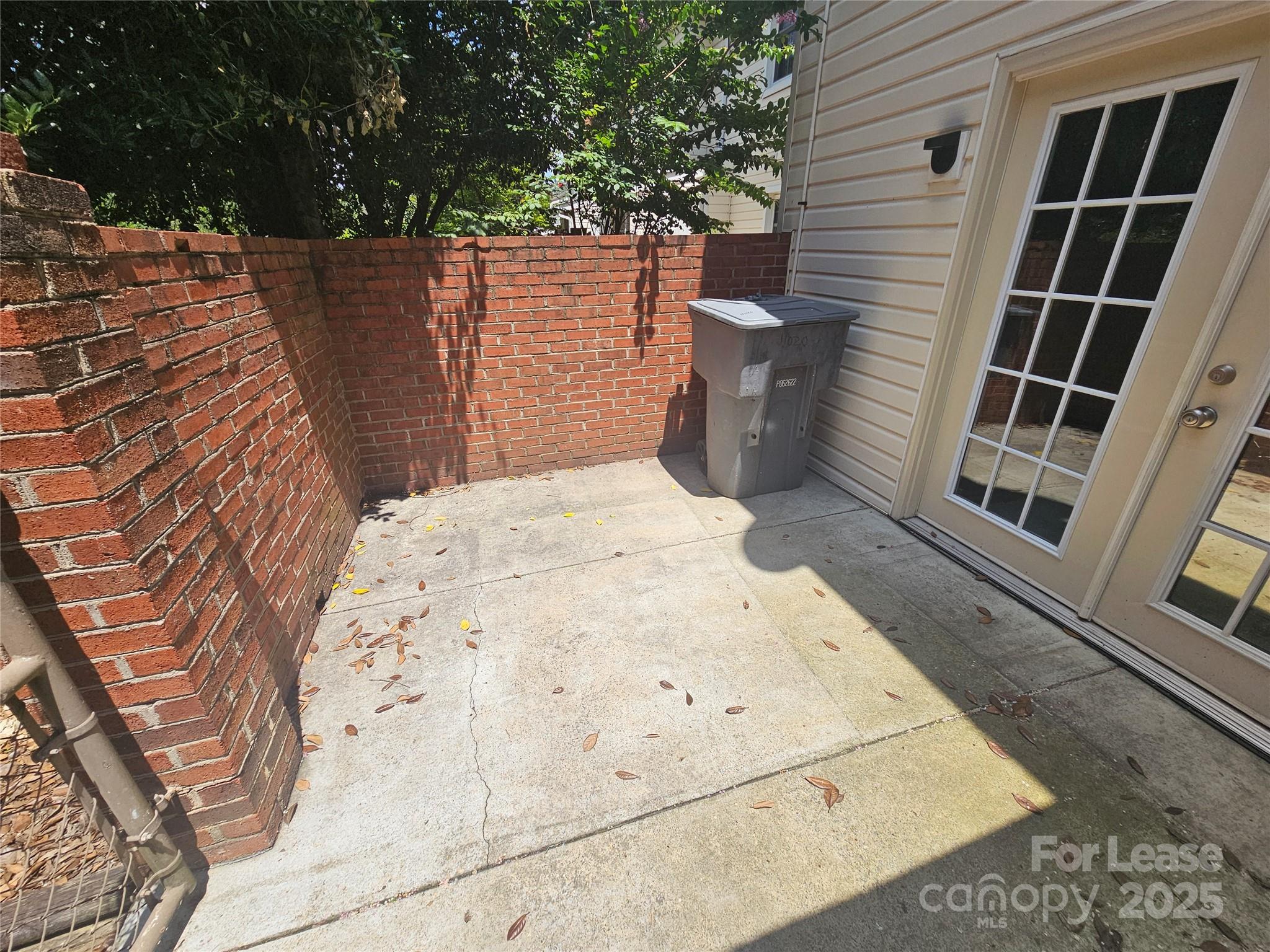 Lexington Commons - Residential Lease