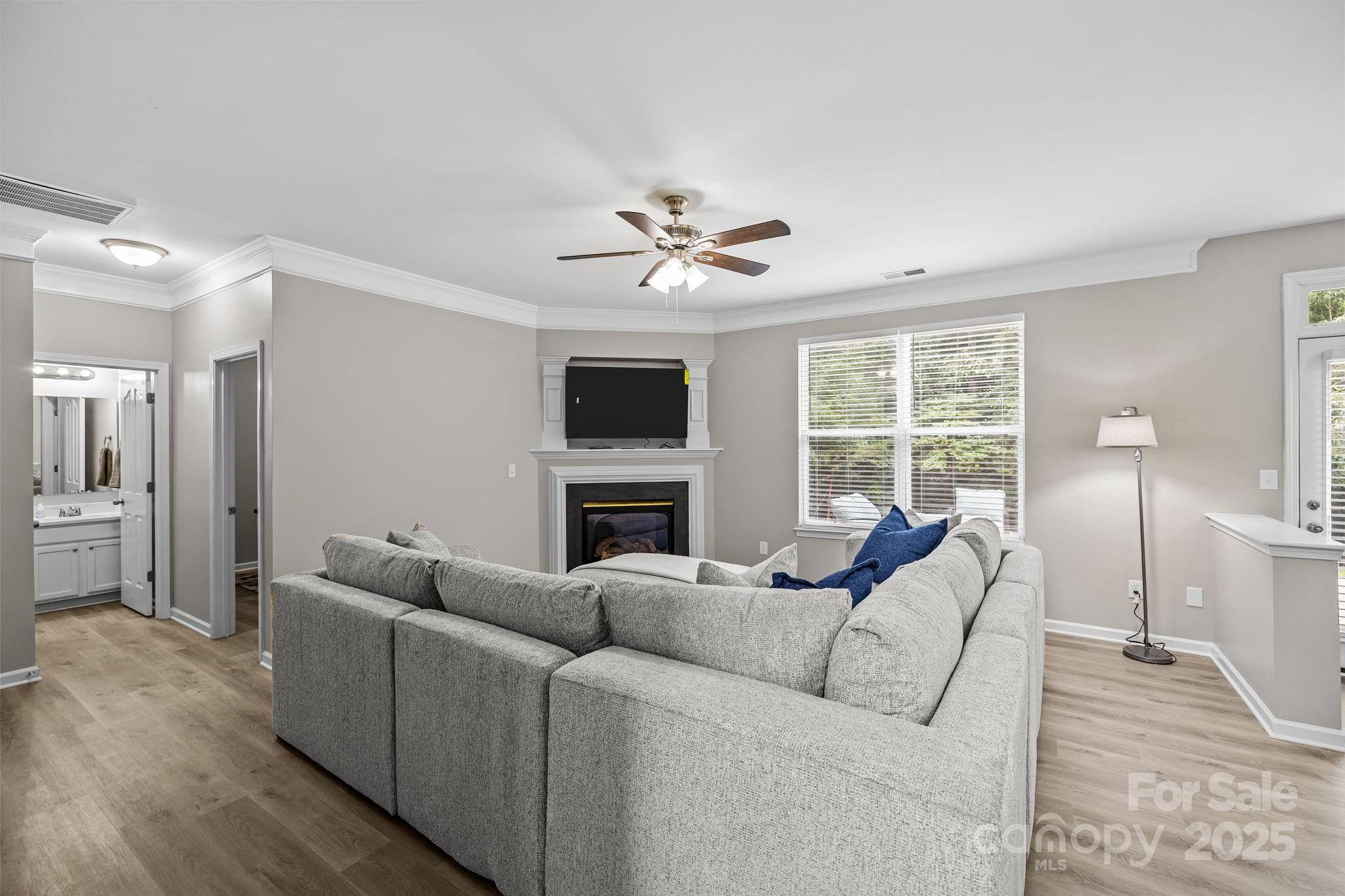 8239 Weeping Fig Lane