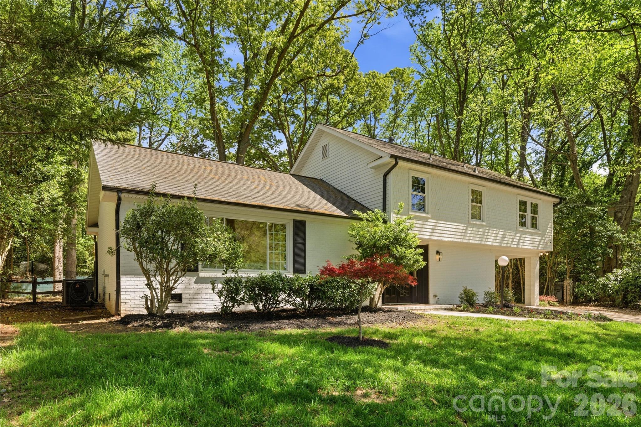 6523 Tall Oaks Trail