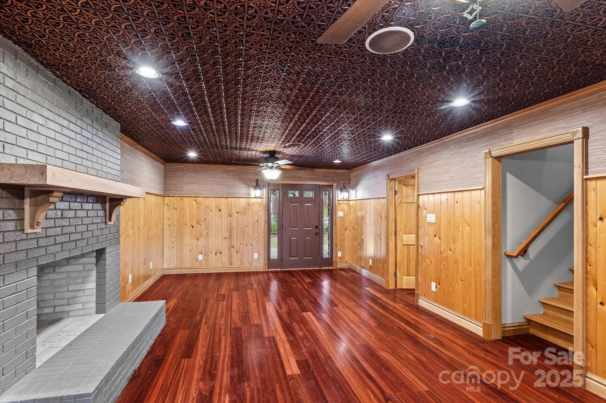 Crystal Bay - Residential