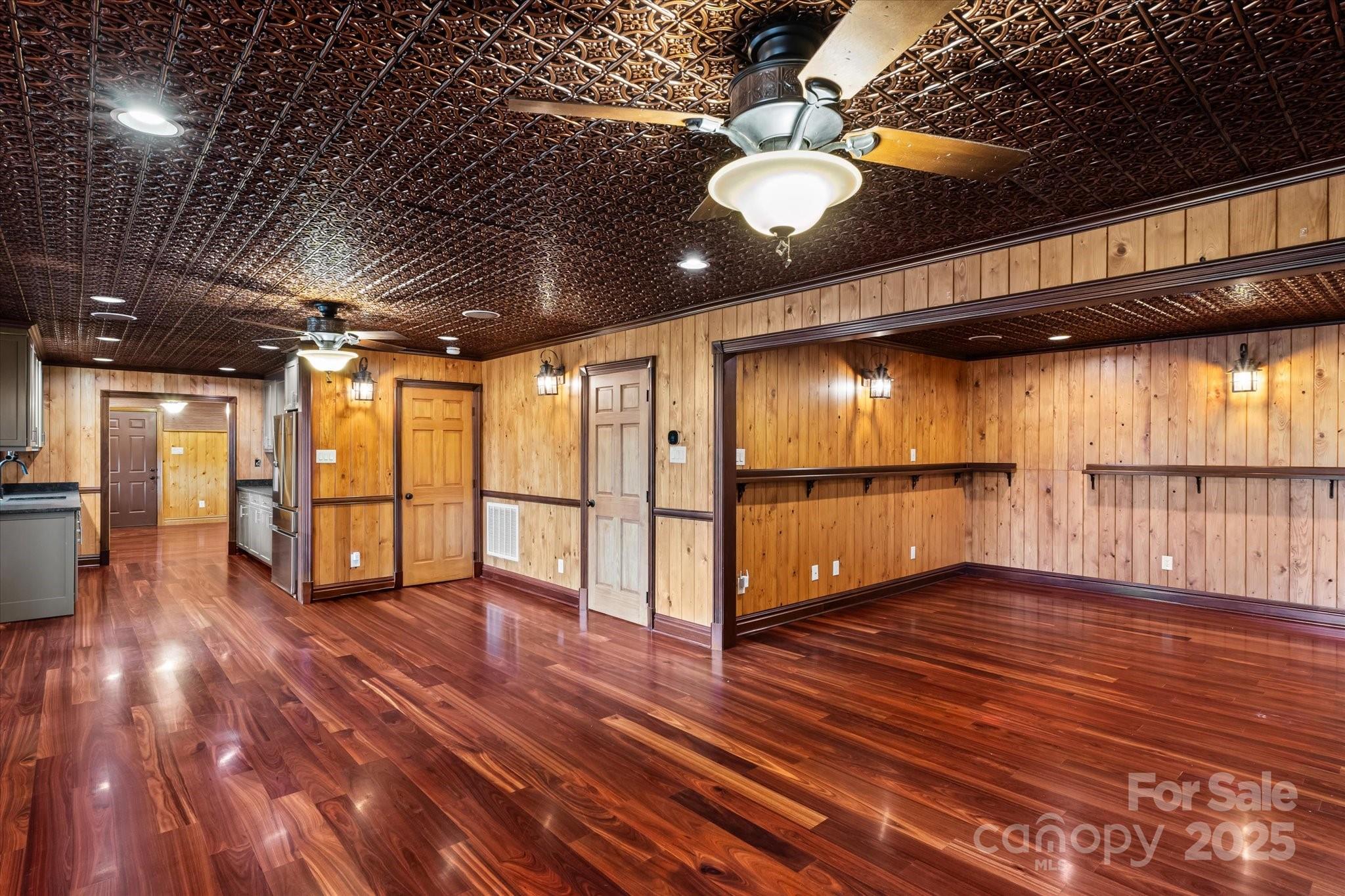 Crystal Bay - Residential