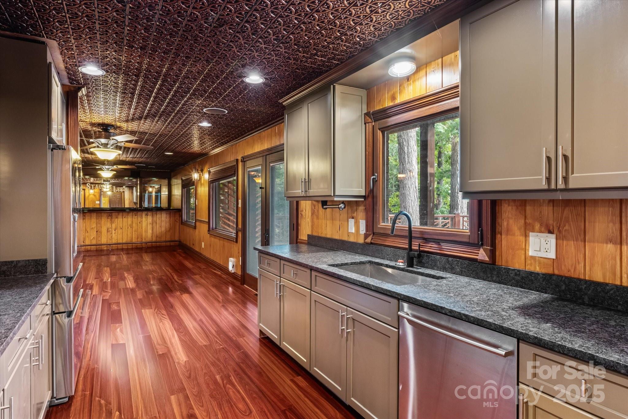 Crystal Bay - Residential