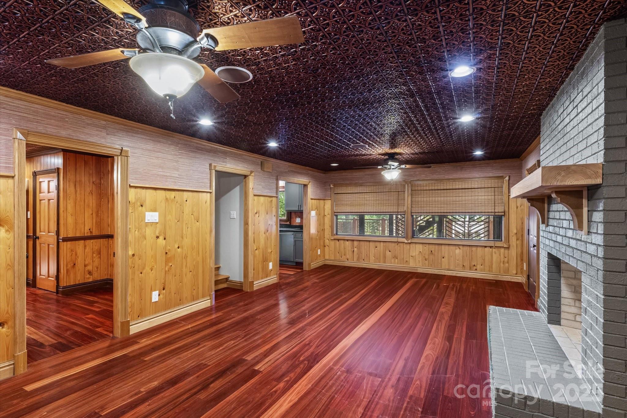 Crystal Bay - Residential