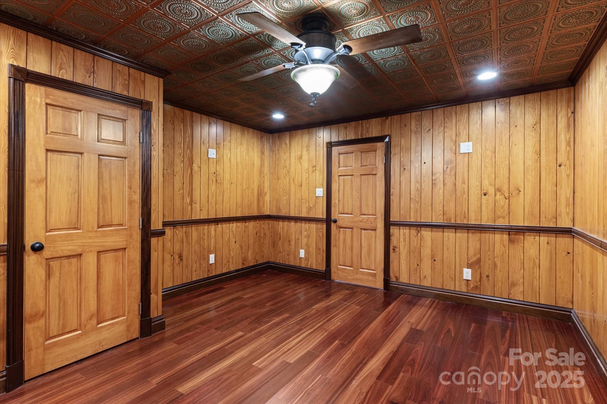 Crystal Bay - Residential