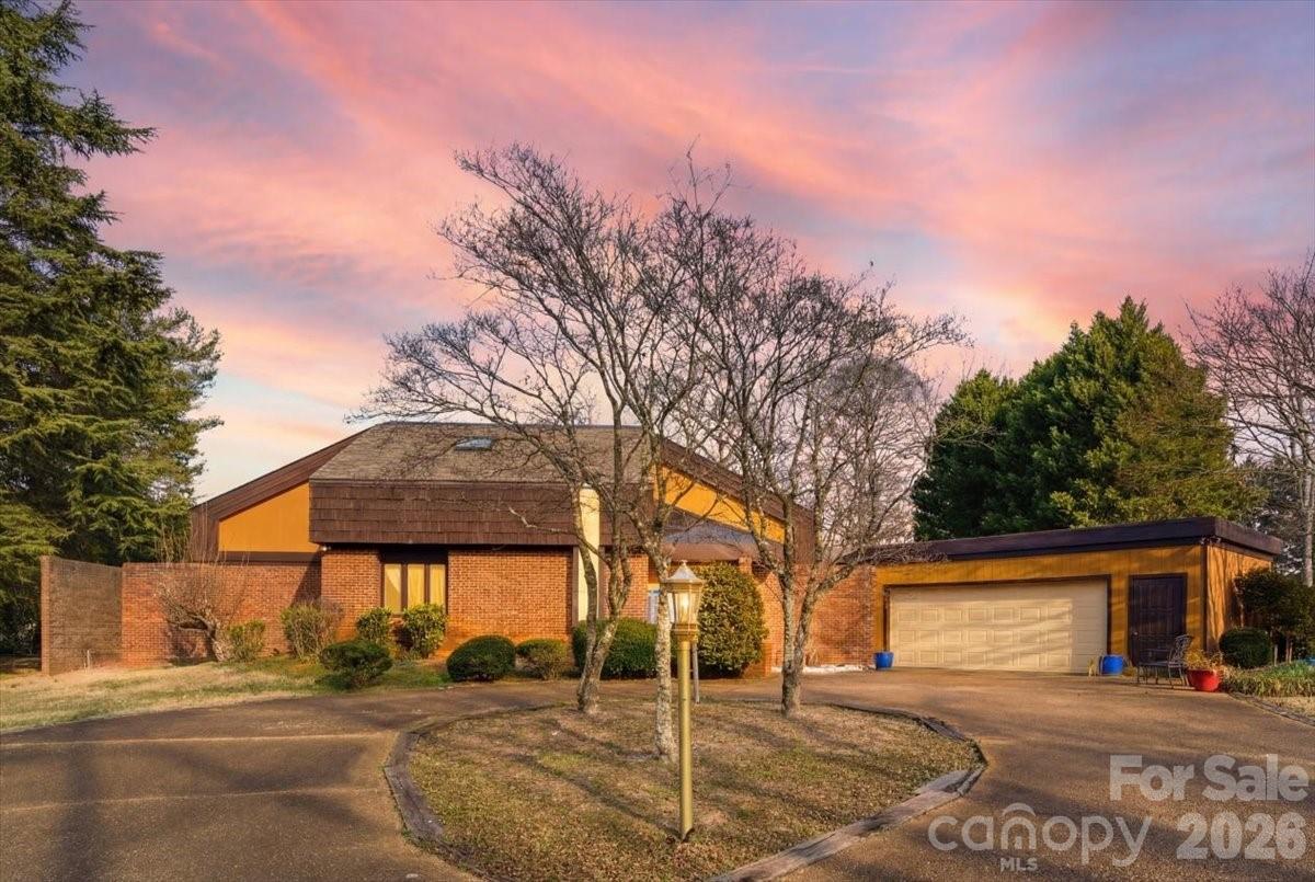 Bermuda Run - Residential