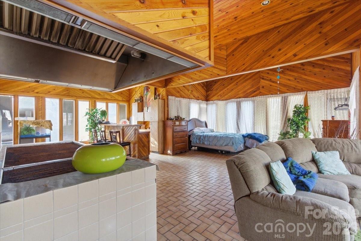 Bermuda Run - Residential