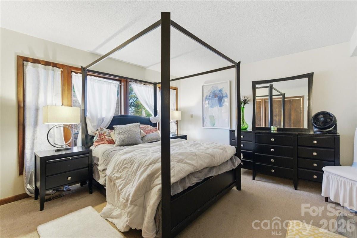 Bermuda Run - Residential