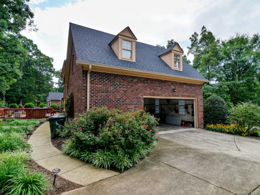 Village Lake - Residential