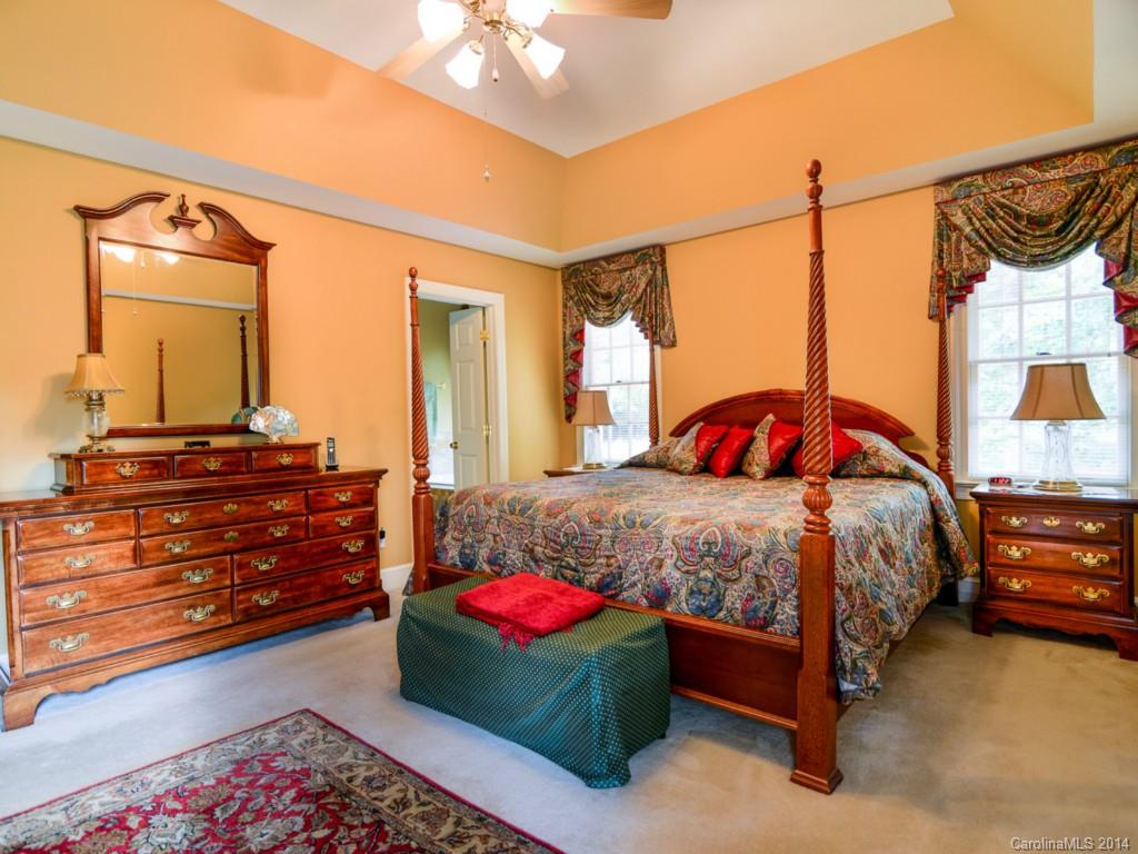 Village Lake - Residential