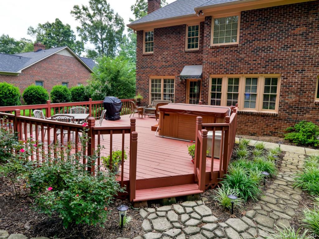 Village Lake - Residential